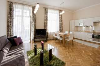Апартаменты Yourplace SM25 Apartments Краков Two-Bedroom Apartment with Balcony - ul. Siemiardzkiego 25-3